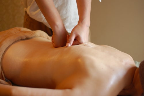 ファシア＆アロマ整体